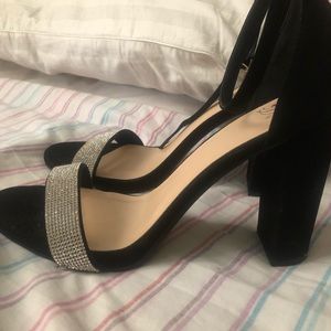 Heels and clutch bundle deal